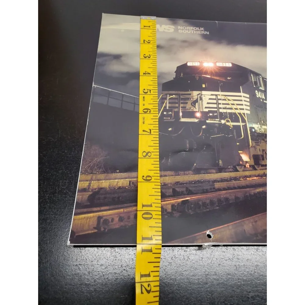 2002 Norfolk Southern Railroad Calendar -‎ Oversize